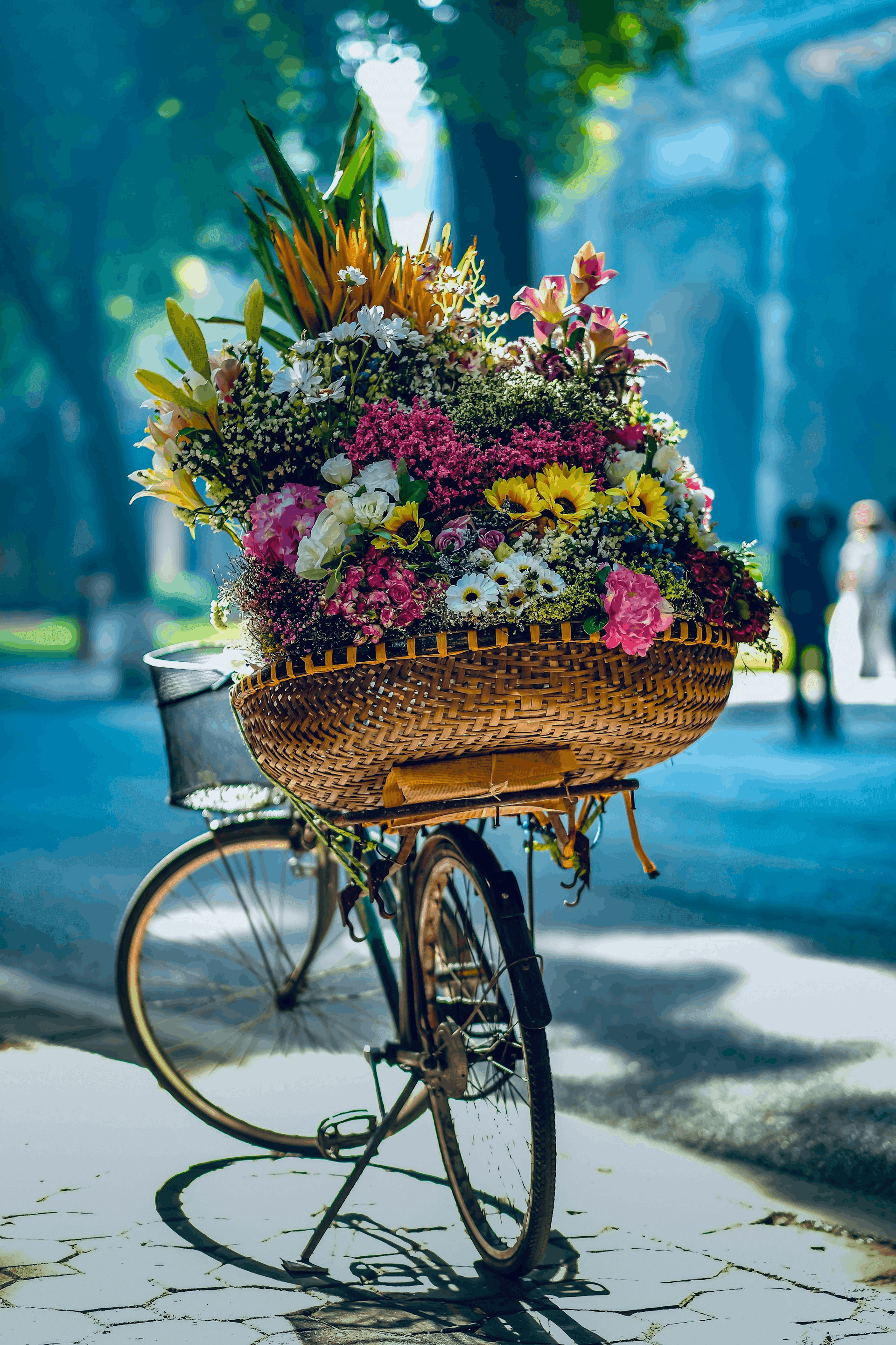 This Photographer is Fighting Imposter Syndrome with Flower Power