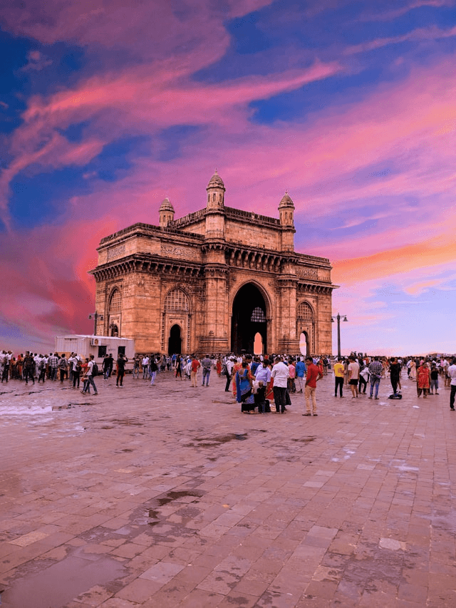 Mumbai Darshan: An Evening of Love, Lies, And Tetrapods